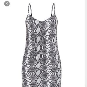 Monochrome snake print split midi dress